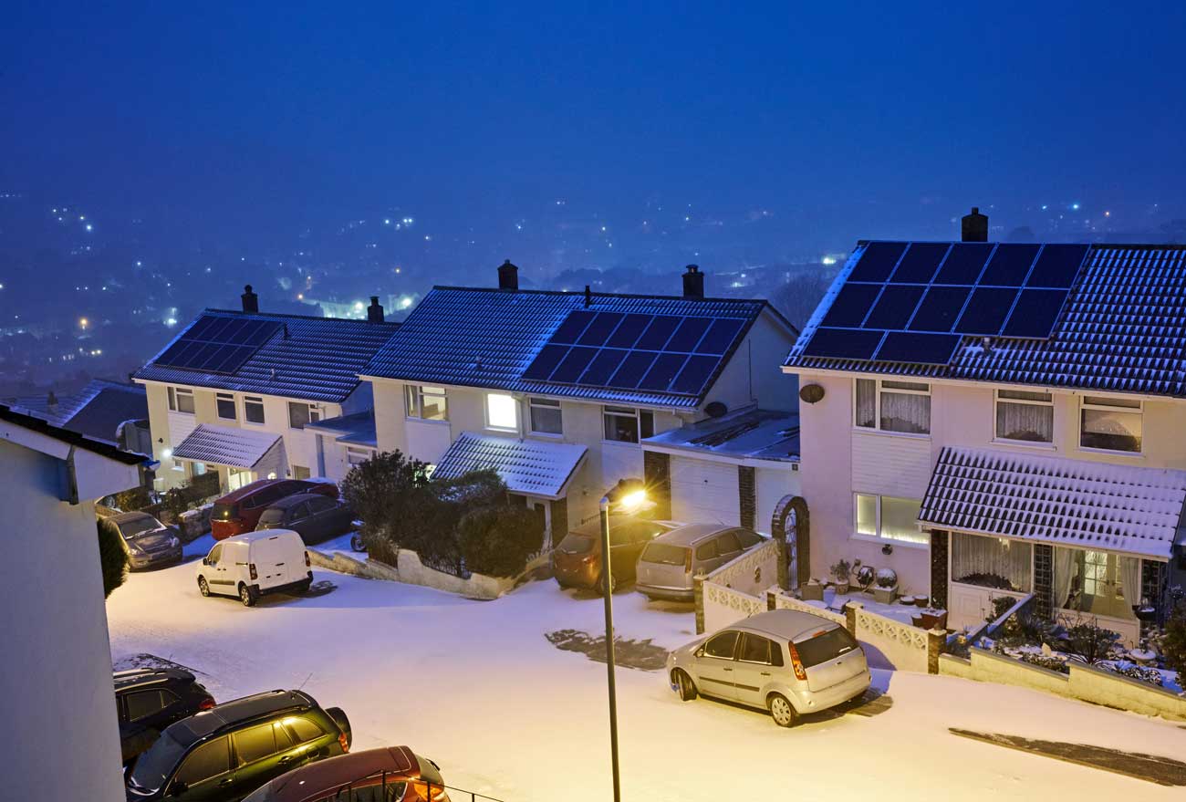 How Solar Can Help You Have a Brighter Holiday Season 